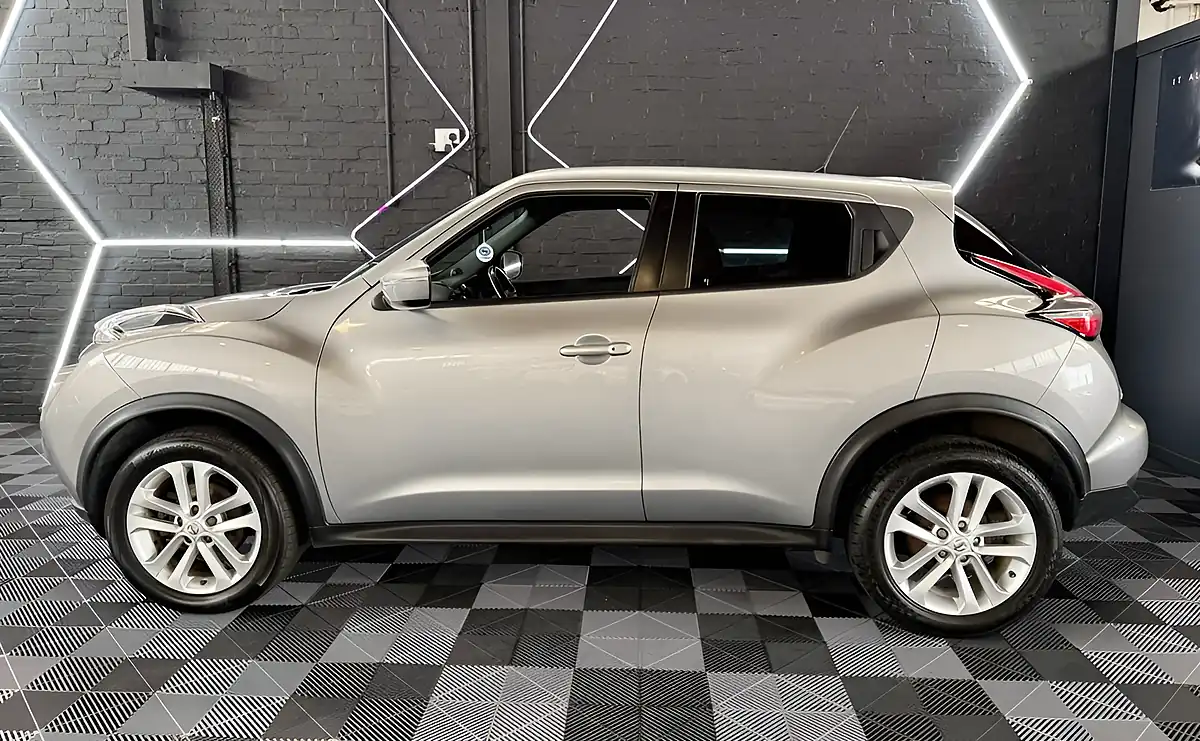 Used 2017 Nissan Juke N-Connecta Blade Silver - Interior and Exterior details 2