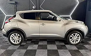 Used 2017 Nissan Juke N-Connecta Blade Silver - Interior and Exterior details 4