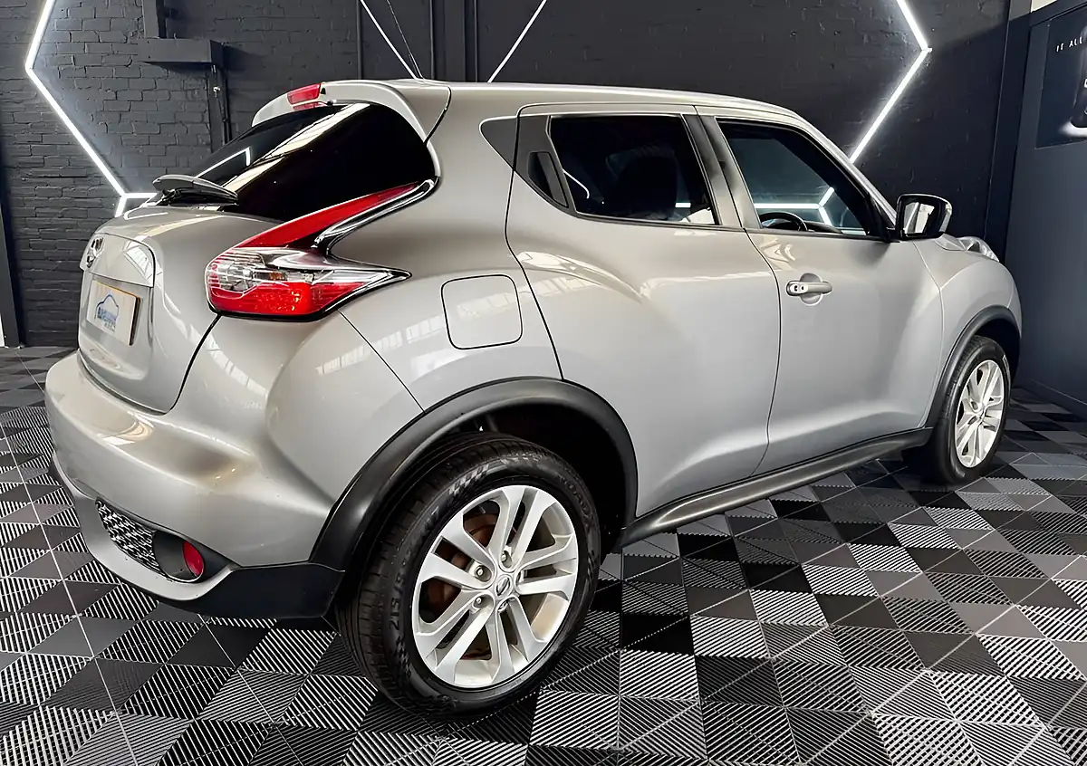 Used 2017 Nissan Juke N-Connecta Blade Silver - Interior and Exterior details 6