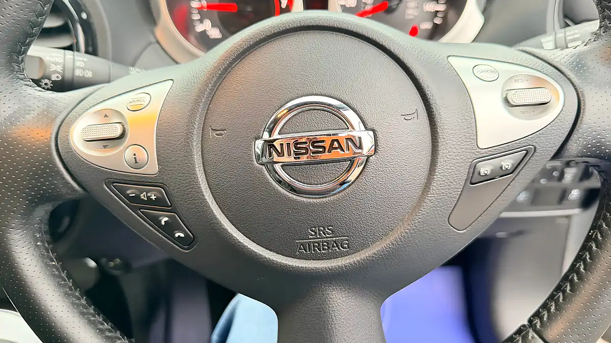 Used 2017 Nissan Juke N-Connecta Blade Silver - Interior and Exterior details 14