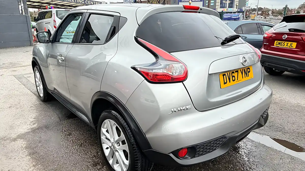 Used 2017 Nissan Juke N-Connecta Blade Silver - Interior and Exterior details 18