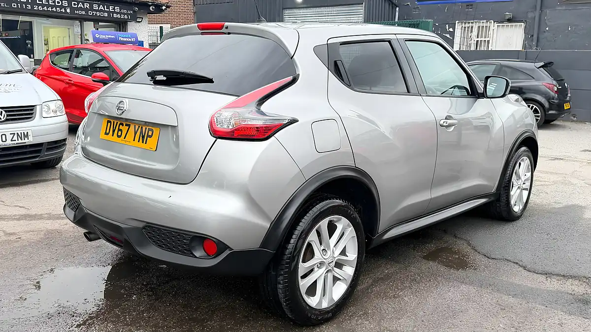 Used 2017 Nissan Juke N-Connecta Blade Silver - Interior and Exterior details 3