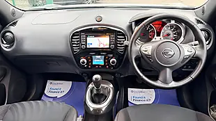 Used 2017 Nissan Juke N-Connecta Blade Silver - Interior and Exterior details 9