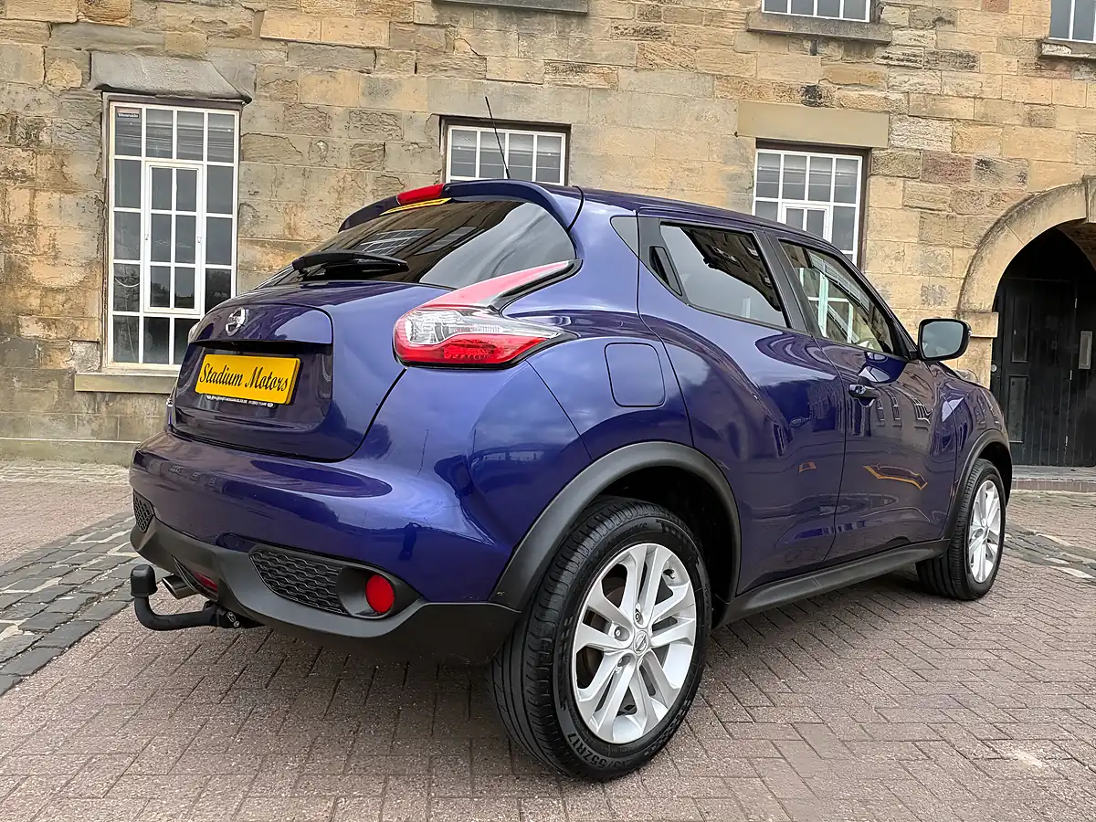 Used 2017 Nissan Juke N-Connecta Blue - Interior and Exterior details 18
