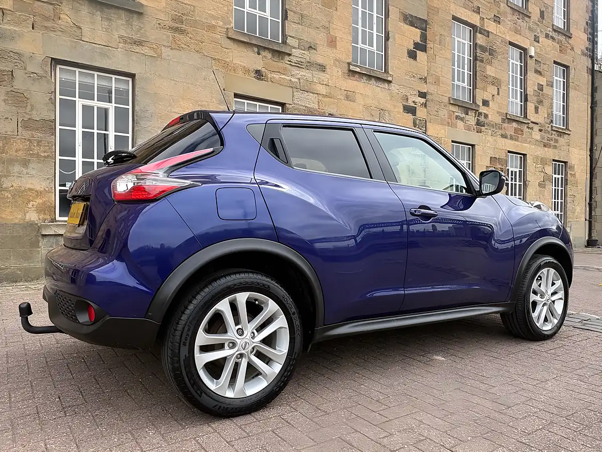 Used 2017 Nissan Juke N-Connecta Blue - Interior and Exterior details 19