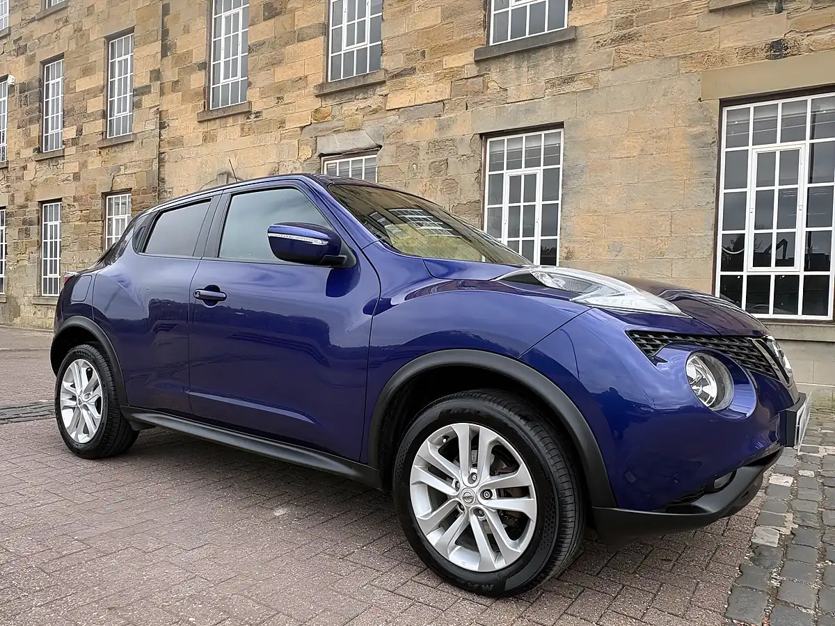 Used 2017 Nissan Juke N-Connecta Blue - Interior and Exterior details 6