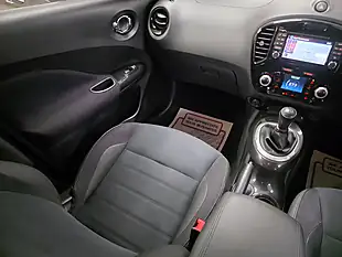 Used 2017 Nissan Juke N-Connecta Blue - Interior and Exterior details 16
