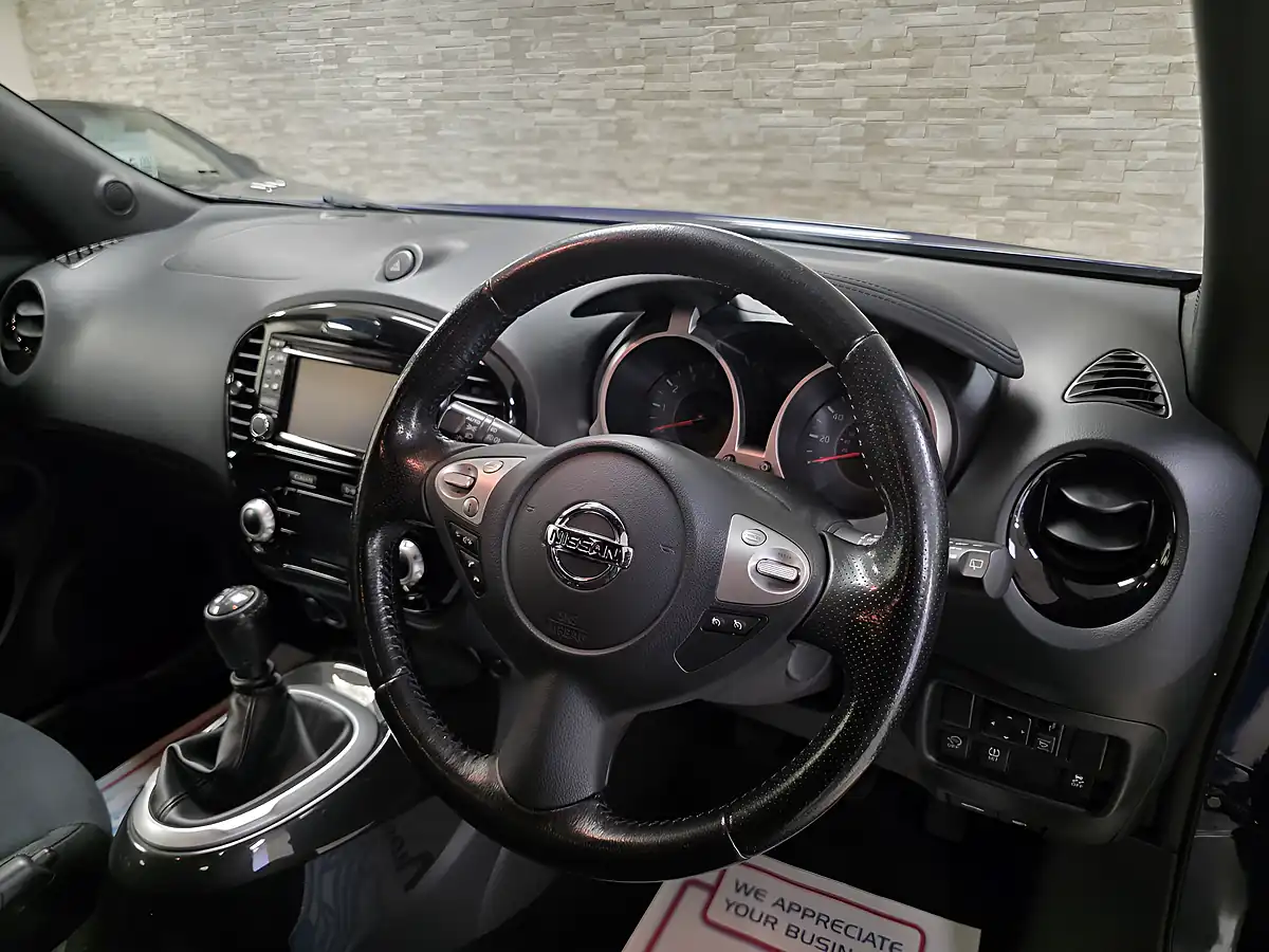 Used 2017 Nissan Juke N-Connecta Blue - Interior and Exterior details 6