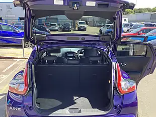 Used 2017 Nissan Juke N-Connecta Blue - Interior and Exterior details 11
