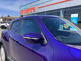 Used 2017 Nissan Juke N-Connecta Blue - Interior and Exterior details 12