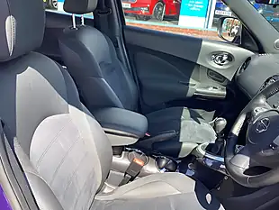 Used 2017 Nissan Juke N-Connecta Blue - Interior and Exterior details 8