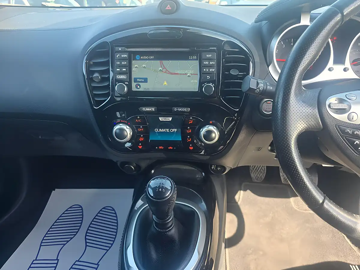 Used 2017 Nissan Juke N-Connecta Blue - Interior and Exterior details 11