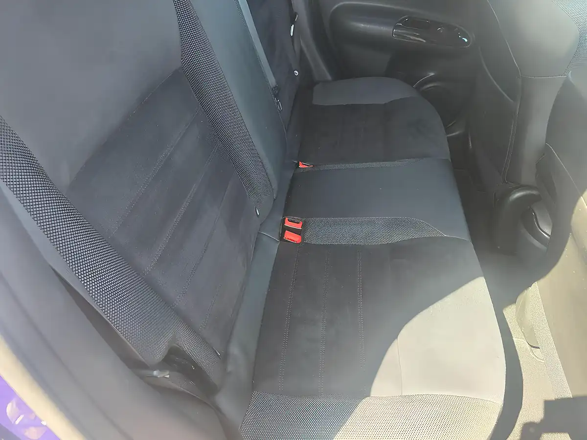 Used 2017 Nissan Juke N-Connecta Blue - Interior and Exterior details 13