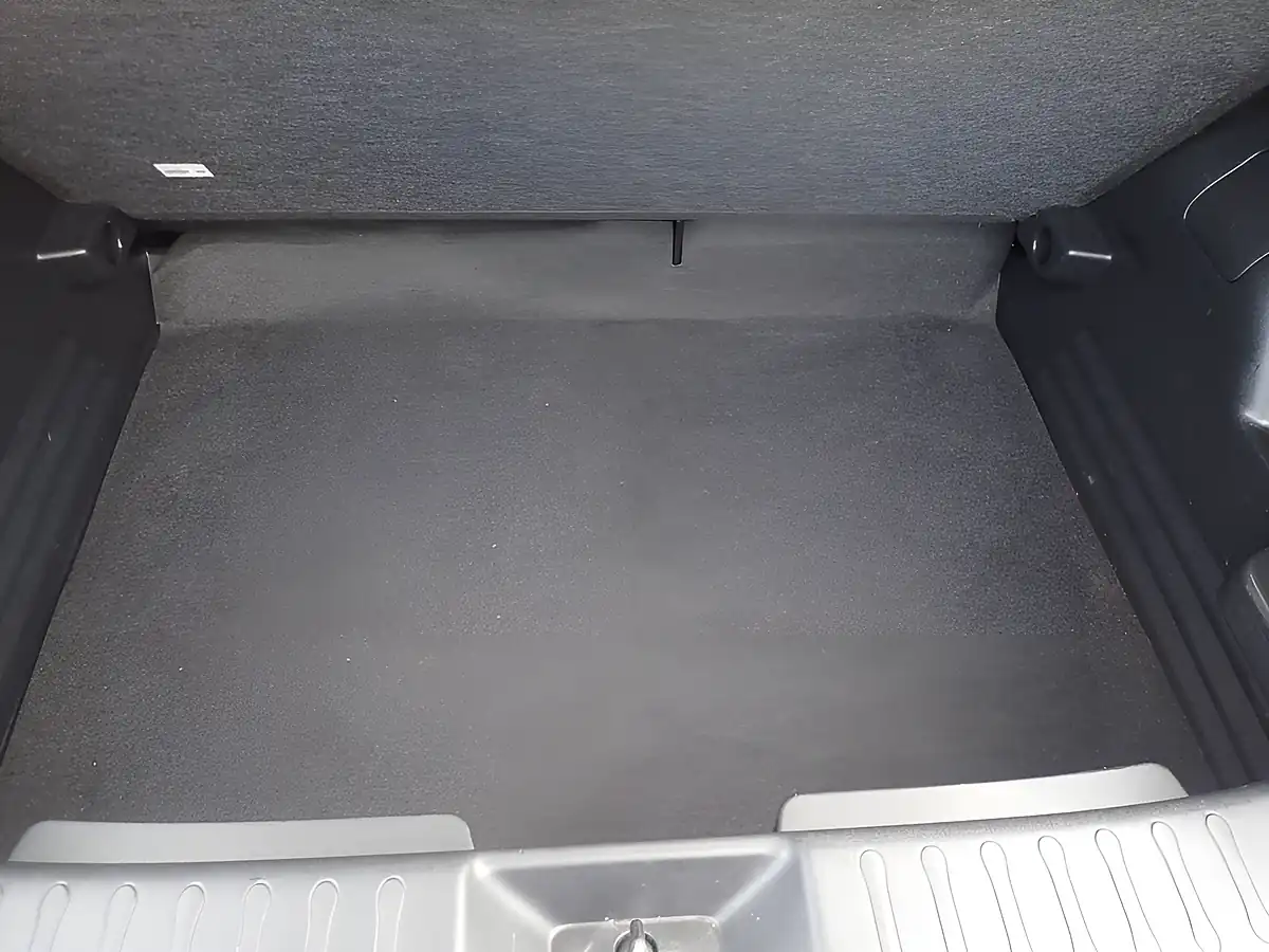 Used 2017 Nissan Juke N-Connecta Blue - Interior and Exterior details 16