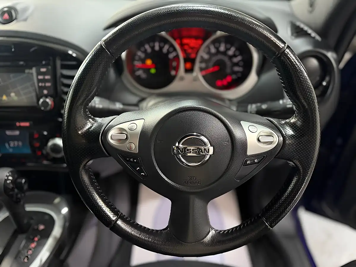 Used 2017 Nissan Juke N-Connecta Blue - Interior and Exterior details 10