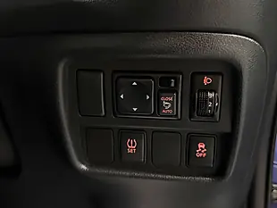 Used 2017 Nissan Juke N-Connecta Blue - Interior and Exterior details 15