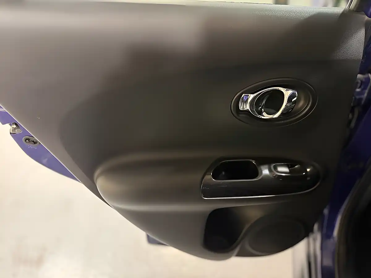 Used 2017 Nissan Juke N-Connecta Blue - Interior and Exterior details 19