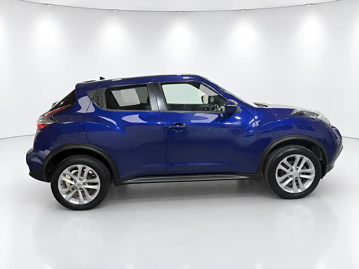 Used 2017 Nissan Juke N-Connecta Blue - Interior and Exterior details 9