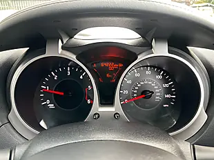 Used 2017 Nissan Juke N-Connecta Grey - Interior and Exterior details 17