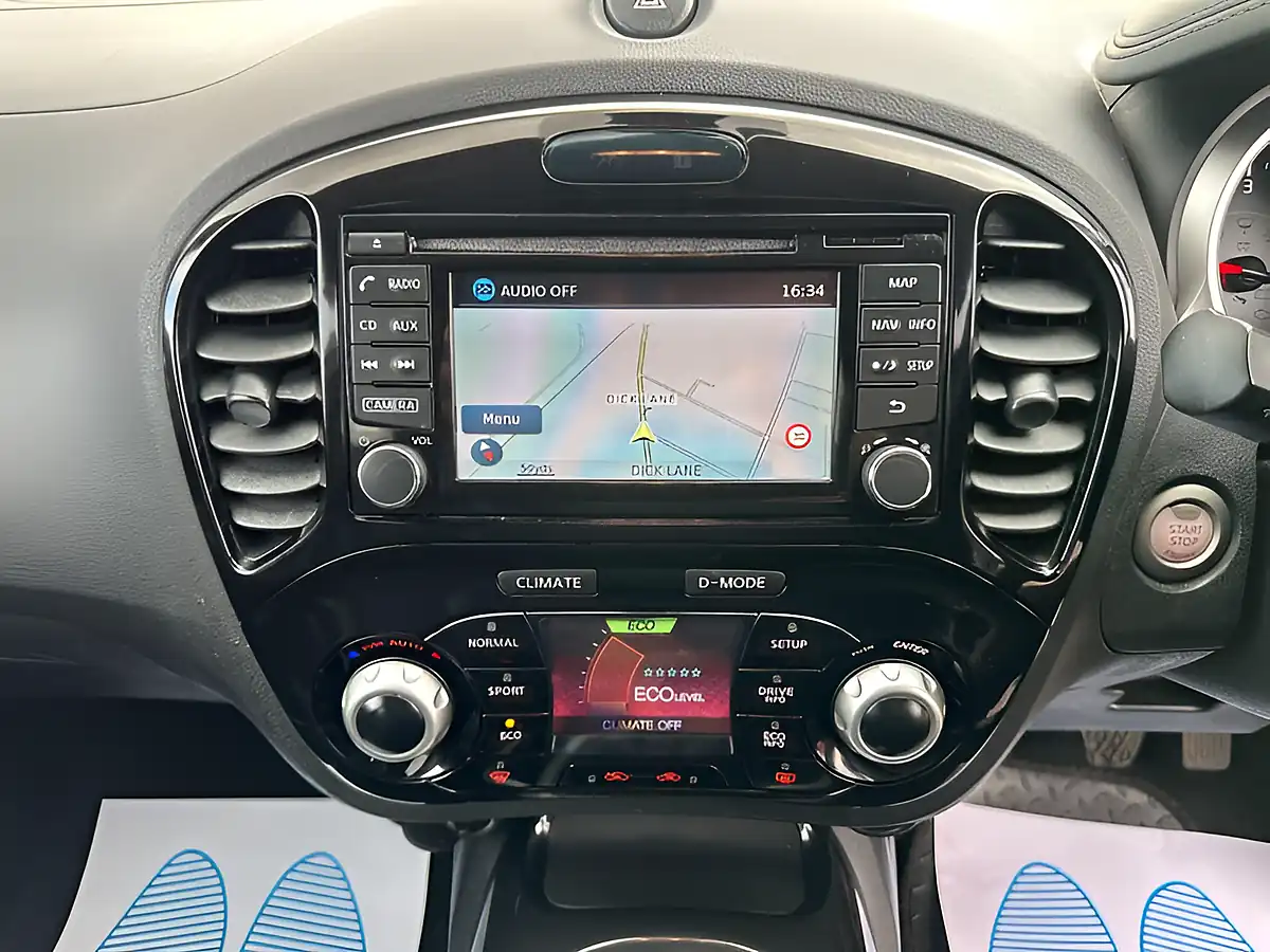Used 2017 Nissan Juke N-Connecta Grey - Interior and Exterior details 7