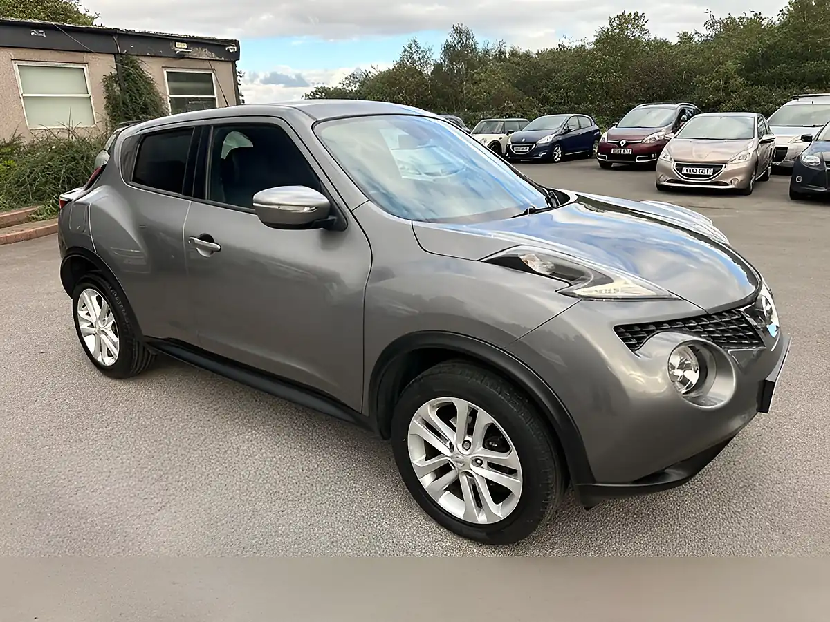 Used 2017 Nissan Juke N-Connecta Grey - Interior and Exterior details 8