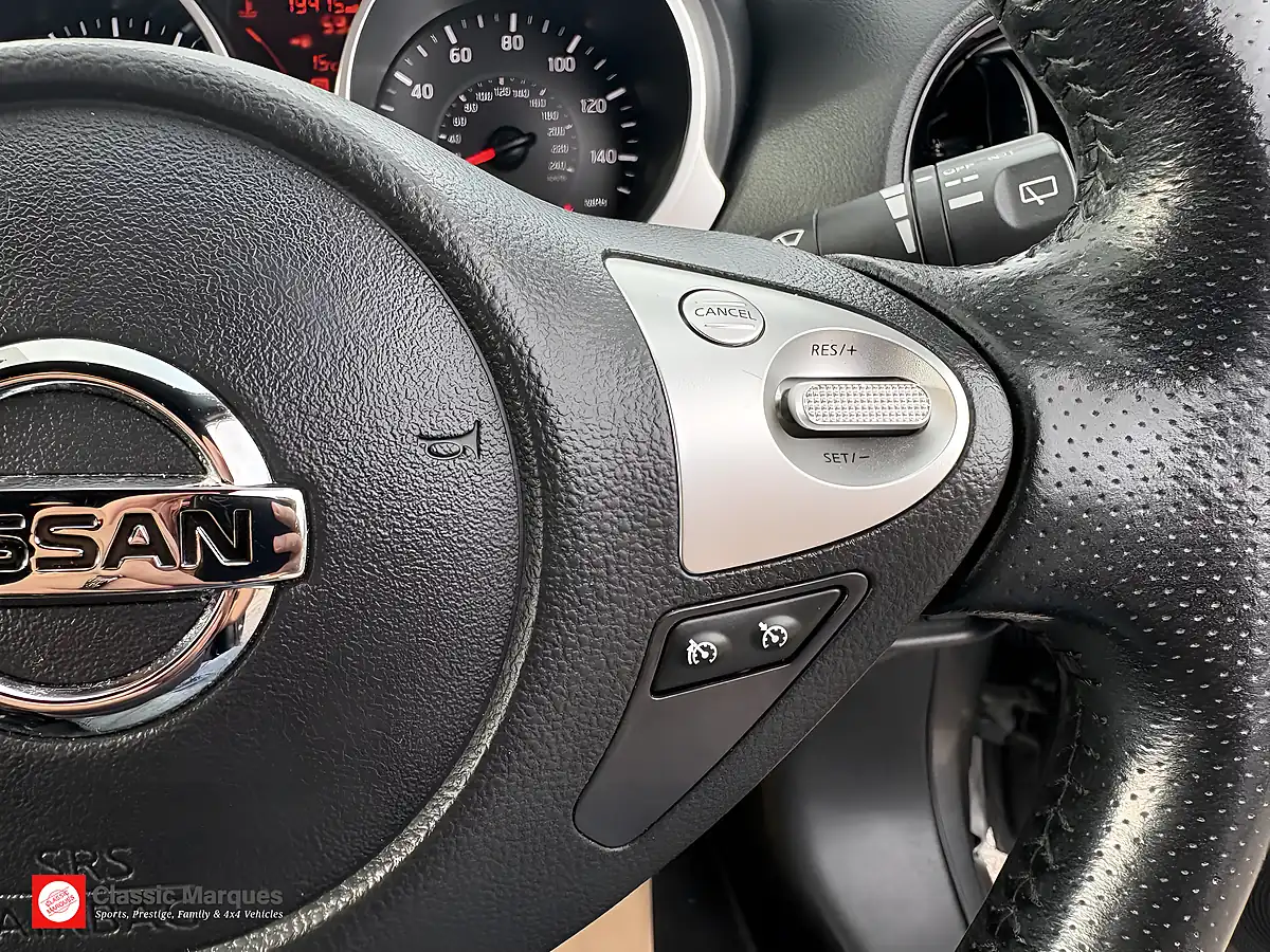 Used 2017 Nissan Juke N-Connecta Grey - Interior and Exterior details 15