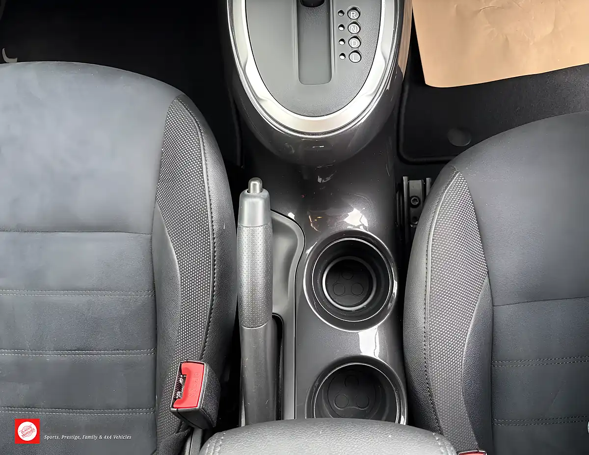 Used 2017 Nissan Juke N-Connecta Grey - Interior and Exterior details 18