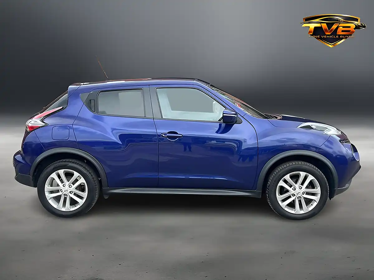 Used 2017 Nissan Juke N-Connecta Ink Blue - Interior and Exterior details 3