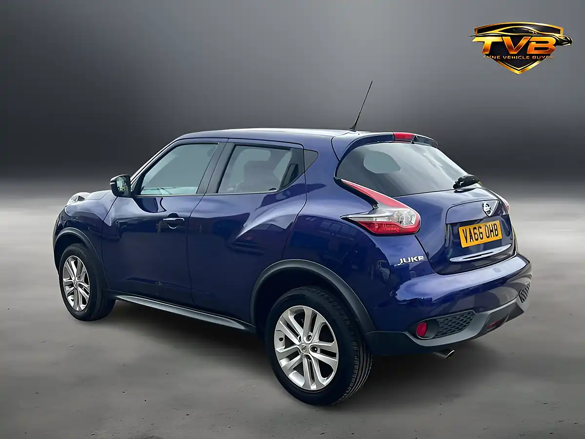 Used 2017 Nissan Juke N-Connecta Ink Blue - Interior and Exterior details 9
