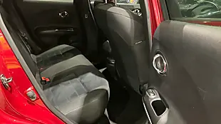 Used 2017 Nissan Juke N-Connecta Red - Interior and Exterior details 10