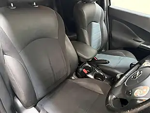 Used 2017 Nissan Juke N-Connecta Silver - Interior and Exterior details 12