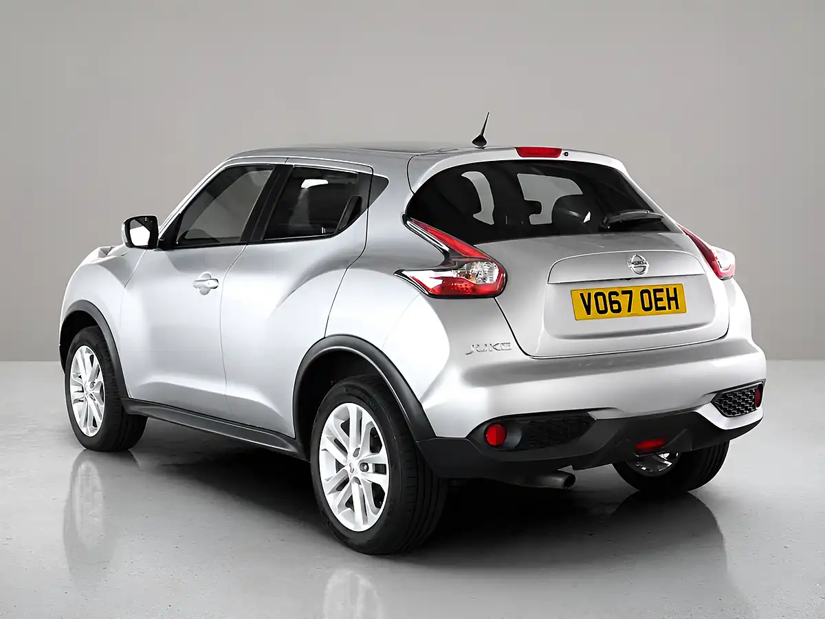 Used 2017 Nissan Juke N-Connecta Silver - Interior and Exterior details 4