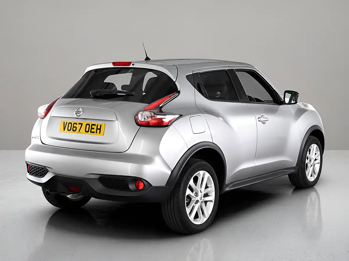 Used 2017 Nissan Juke N-Connecta Silver - Interior and Exterior details 6