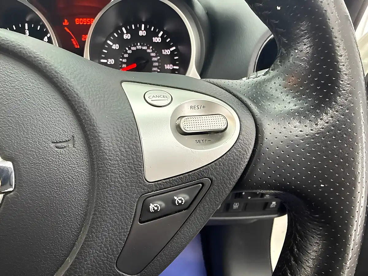 Used 2017 Nissan Juke N-Connecta White - Interior and Exterior details 19