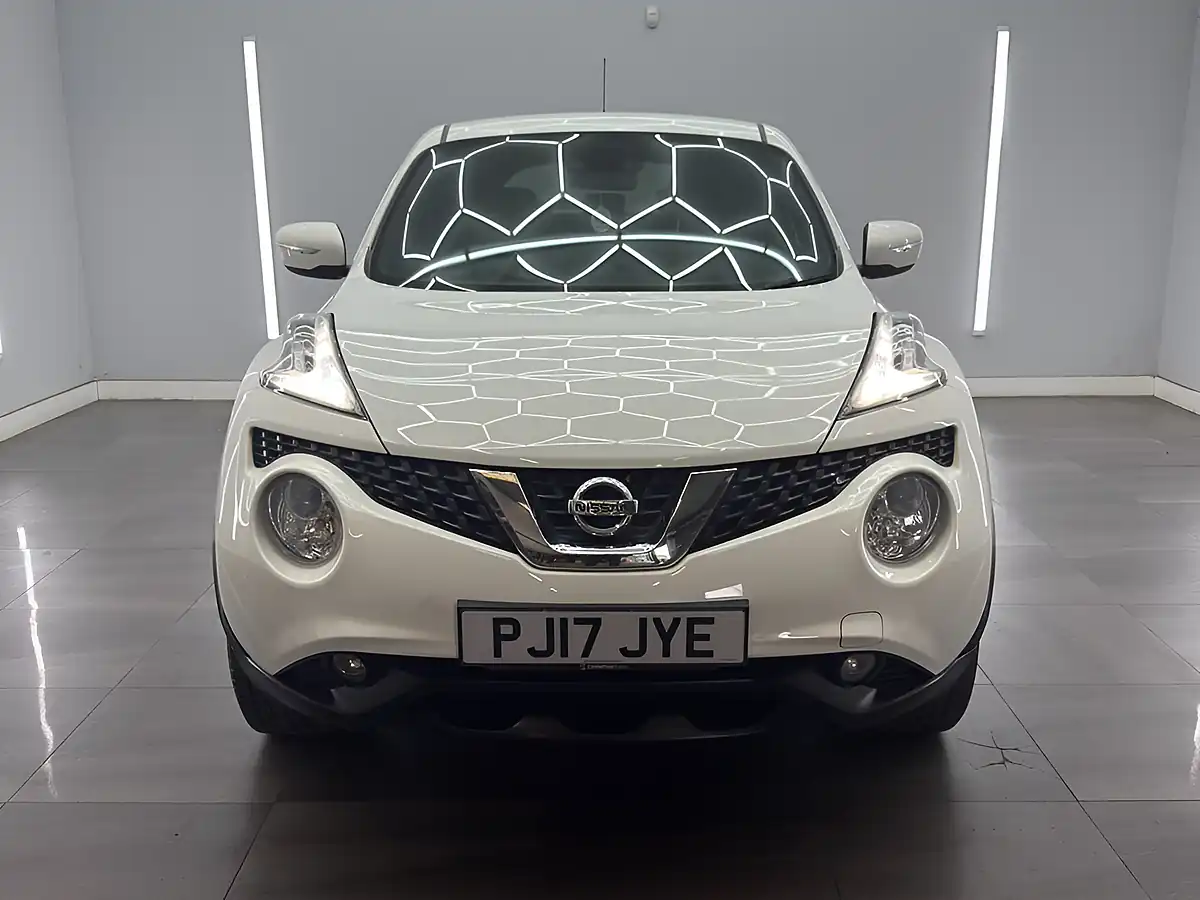 Used 2017 Nissan Juke N-Connecta White - Interior and Exterior details 2