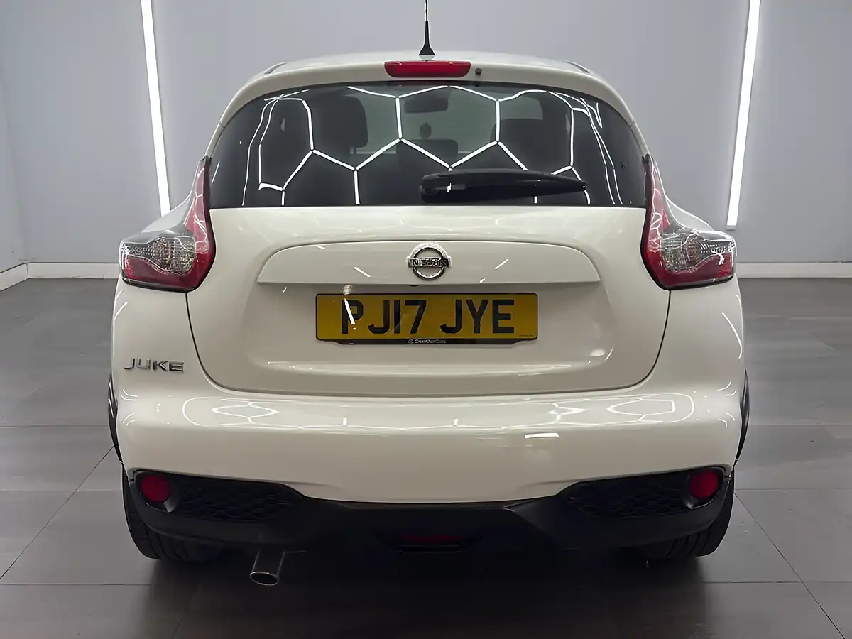 Used 2017 Nissan Juke N-Connecta White - Interior and Exterior details 5