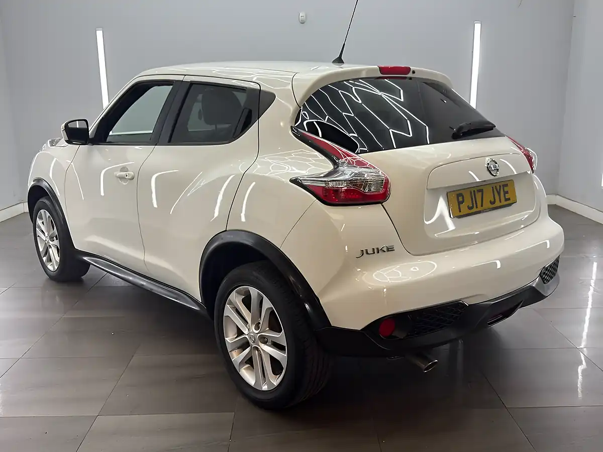Used 2017 Nissan Juke N-Connecta White - Interior and Exterior details 6