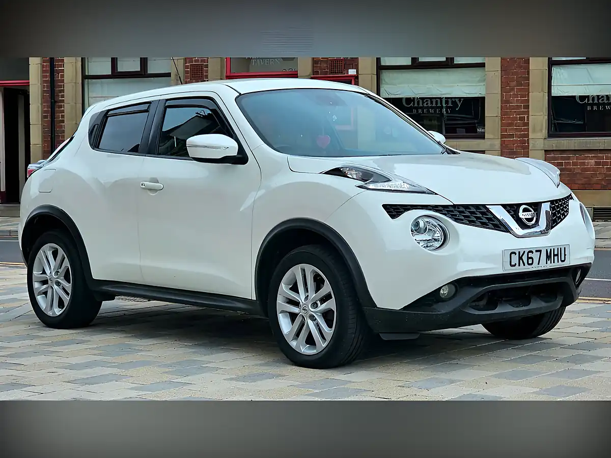 Used 2017 Nissan Juke N-Connecta White - Interior and Exterior details 7