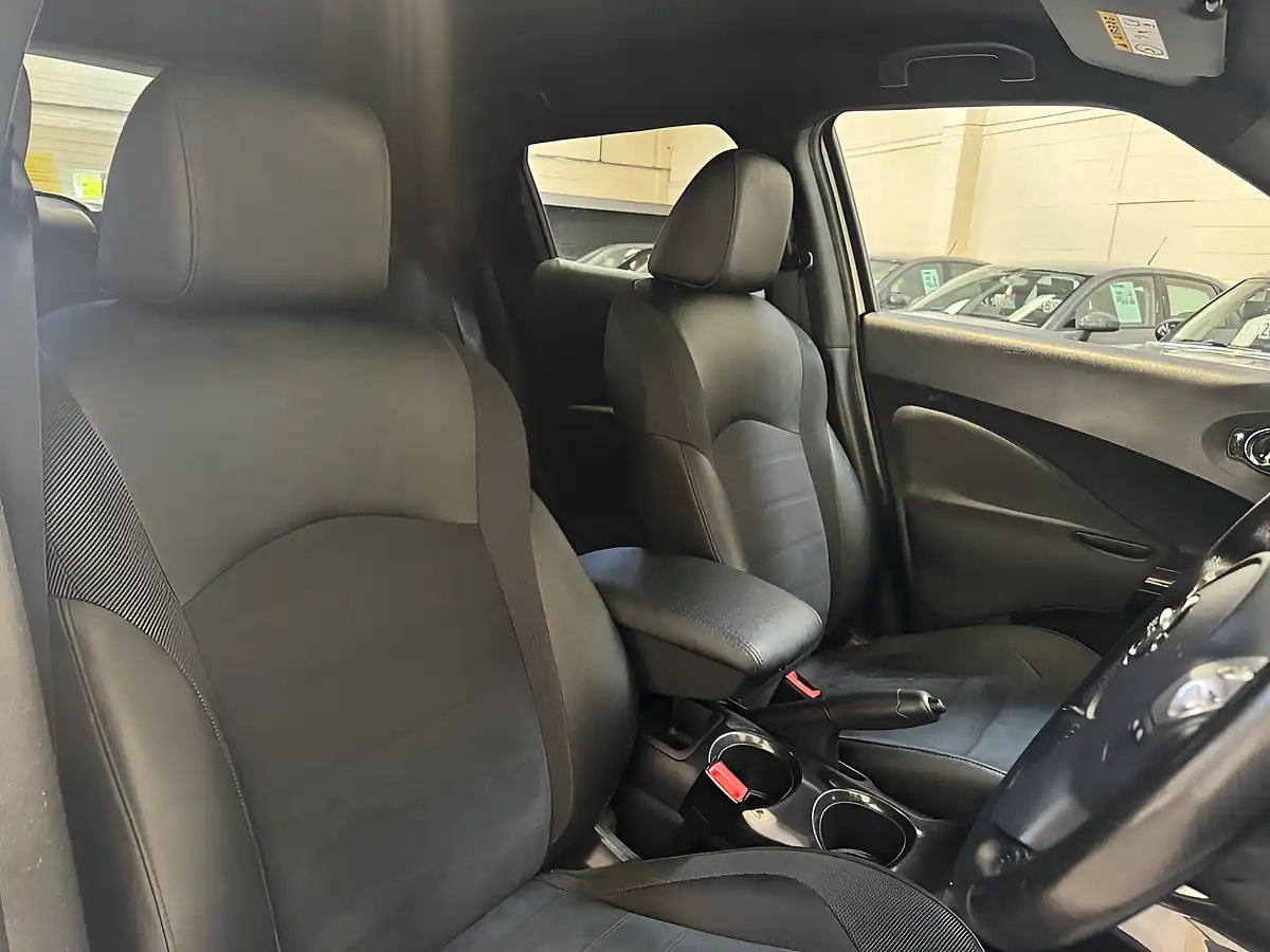 Used 2017 Nissan Juke N-Connecta White - Interior and Exterior details 11