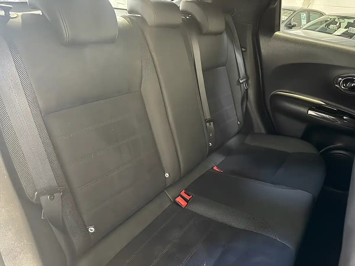 Used 2017 Nissan Juke N-Connecta White - Interior and Exterior details 12