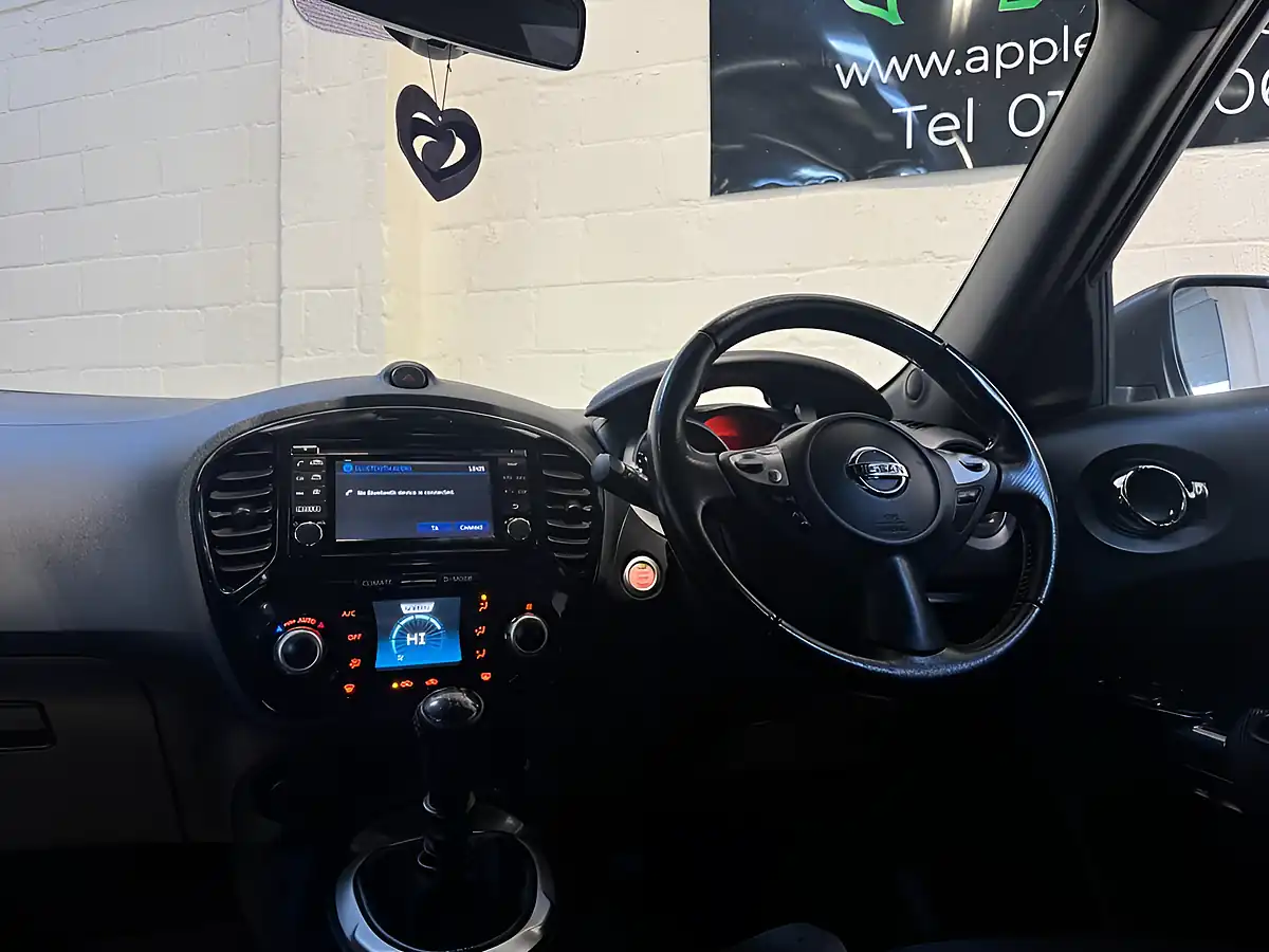Used 2017 Nissan Juke N-Connecta White - Interior and Exterior details 15