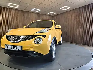 Used 2017 Nissan Juke N-Connecta Yellow - Interior and Exterior details 4