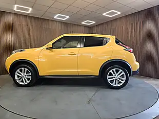 Used 2017 Nissan Juke N-Connecta Yellow - Interior and Exterior details 6