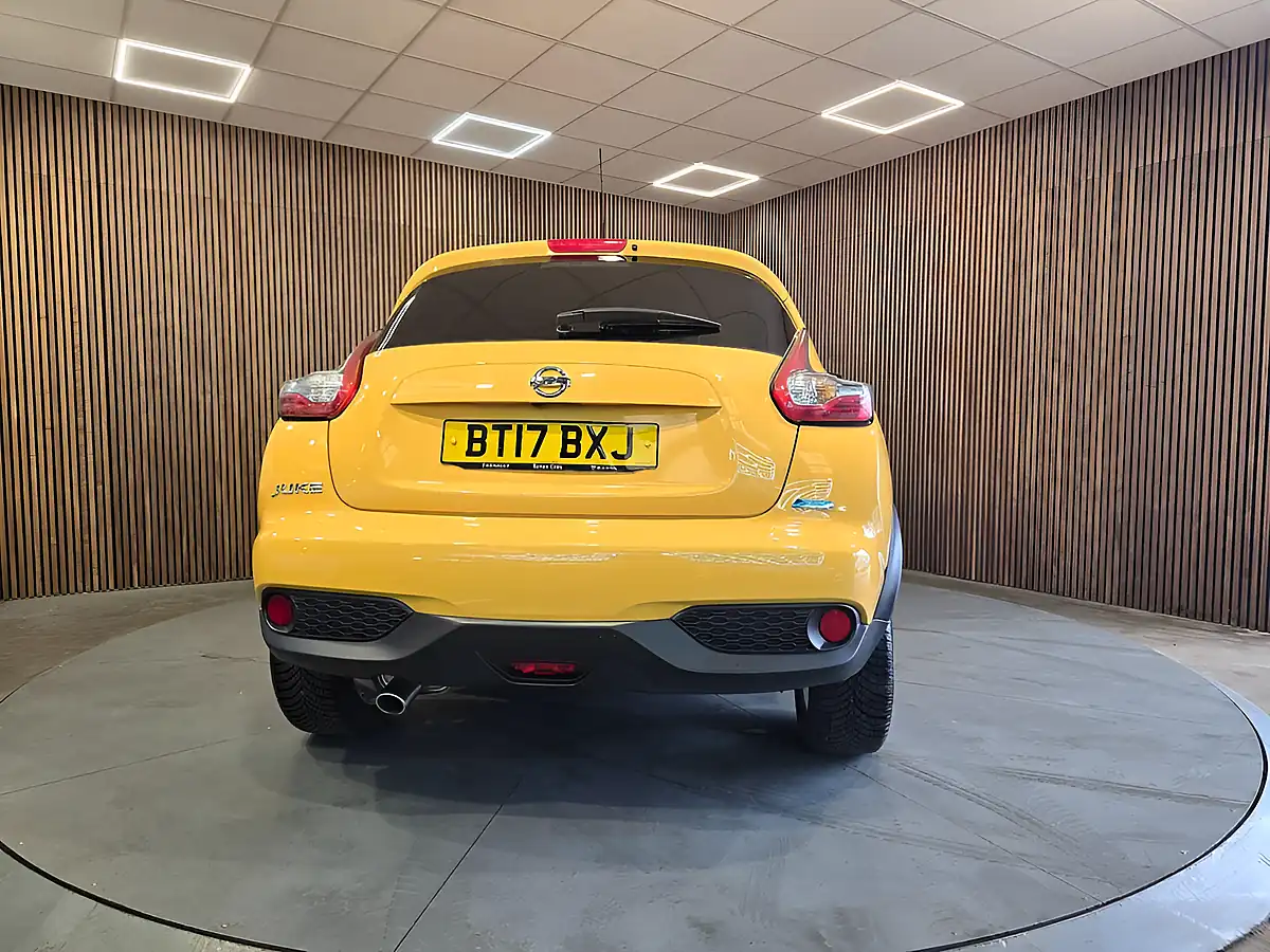 Used 2017 Nissan Juke N-Connecta Yellow - Interior and Exterior details 7