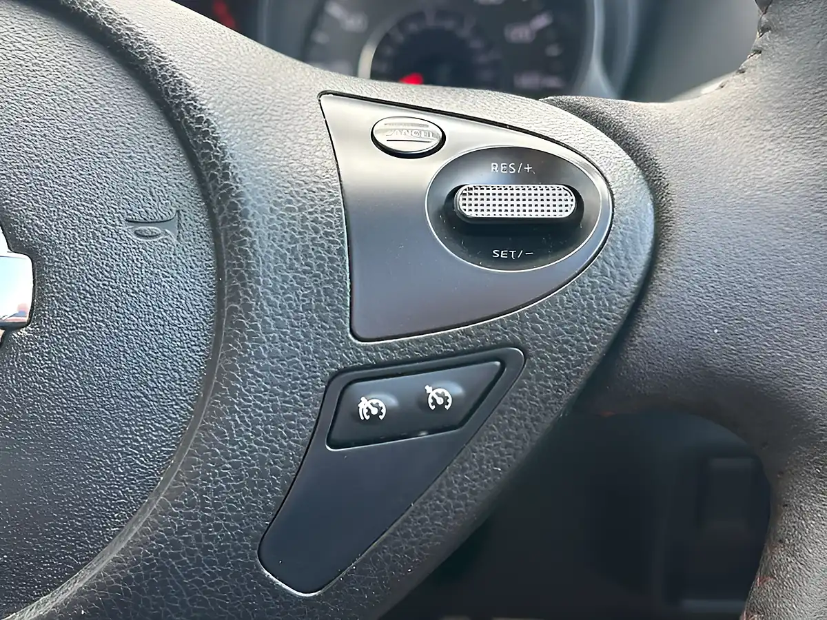 Used 2017 Nissan Juke Nismo RS Pearl Black - Interior and Exterior details 14