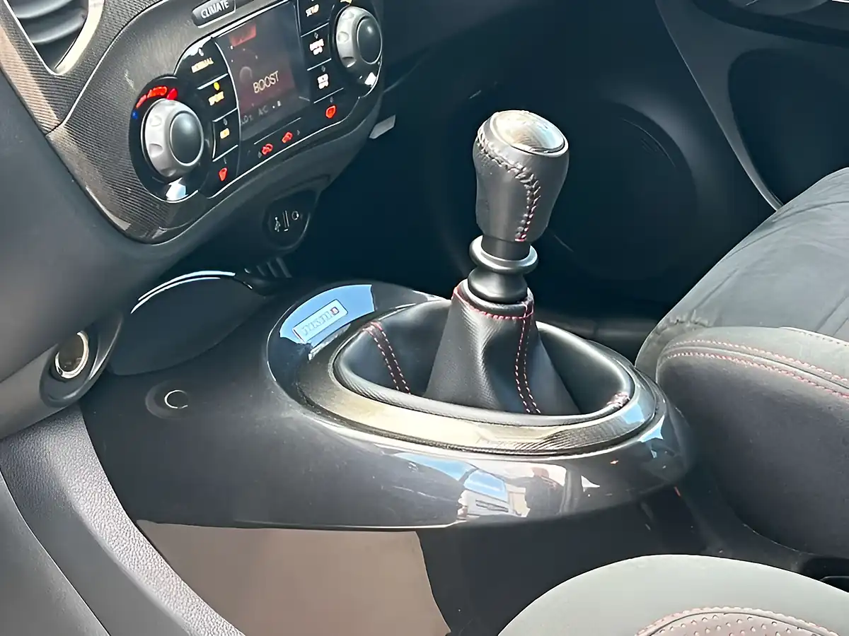 Used 2017 Nissan Juke Nismo RS Pearl Black - Interior and Exterior details 15