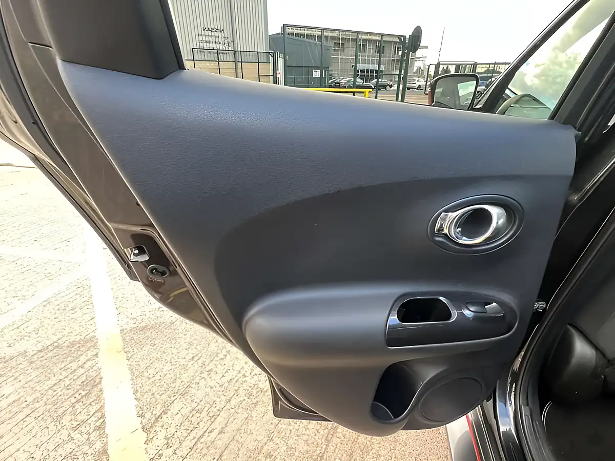 Used 2017 Nissan Juke Nismo RS Pearl Black - Interior and Exterior details 16