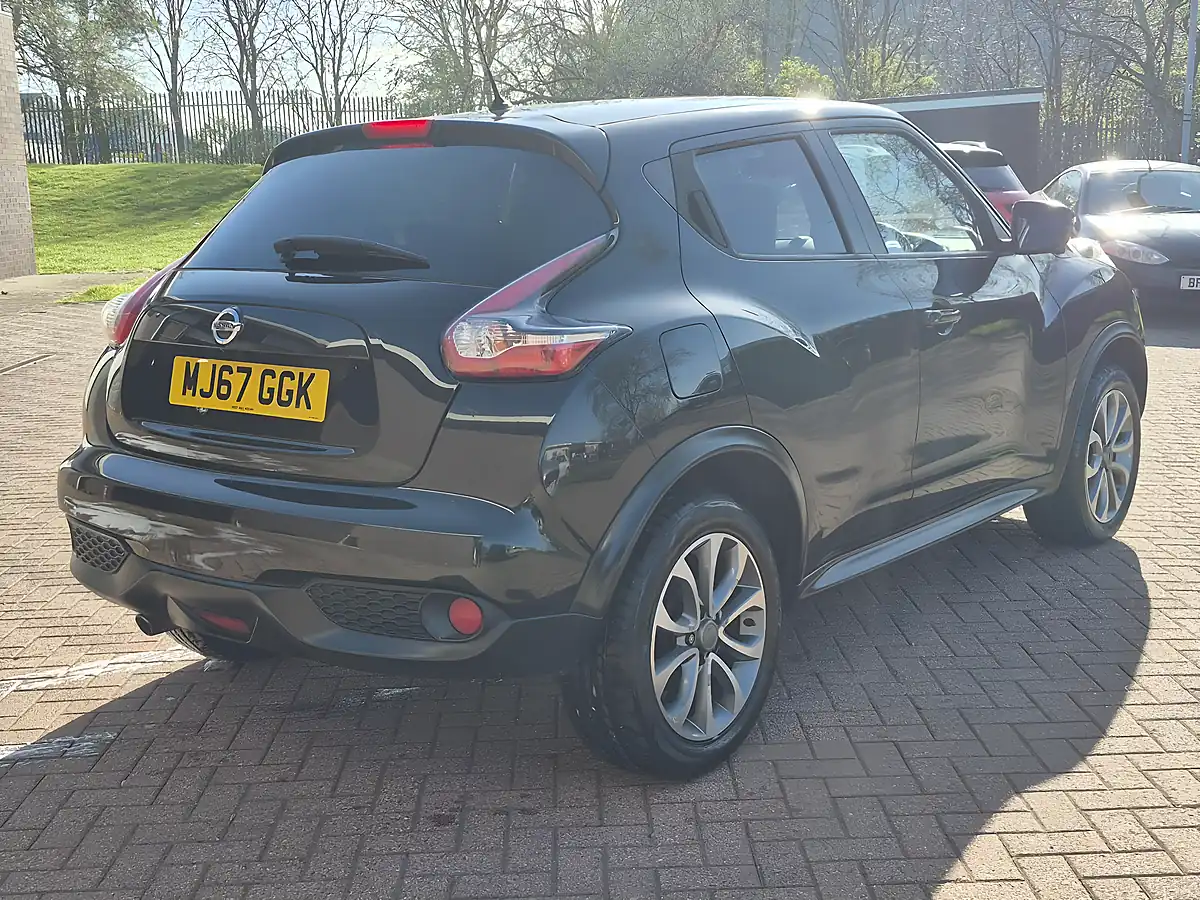 Used 2017 Nissan Juke Tekna Black - Interior and Exterior details 5