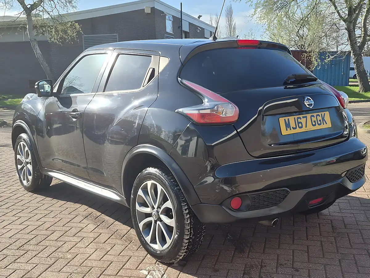 Used 2017 Nissan Juke Tekna Black - Interior and Exterior details 7