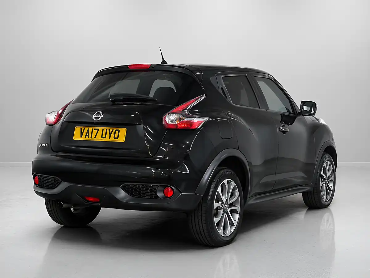 Used 2017 Nissan Juke Tekna Black - Interior and Exterior details 5